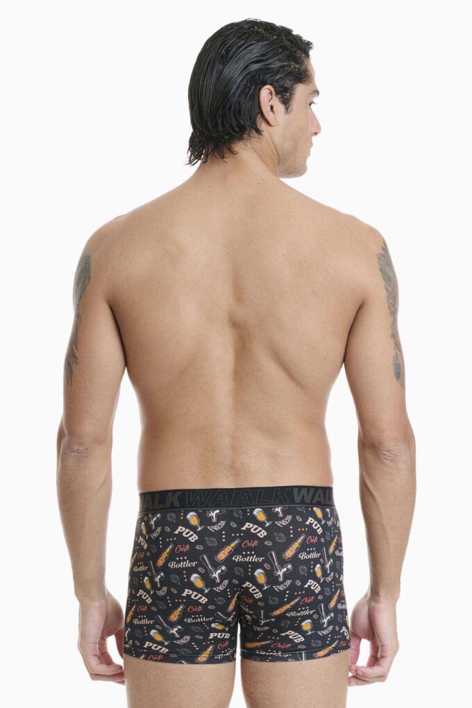 Μπόξερ με σχέδιο